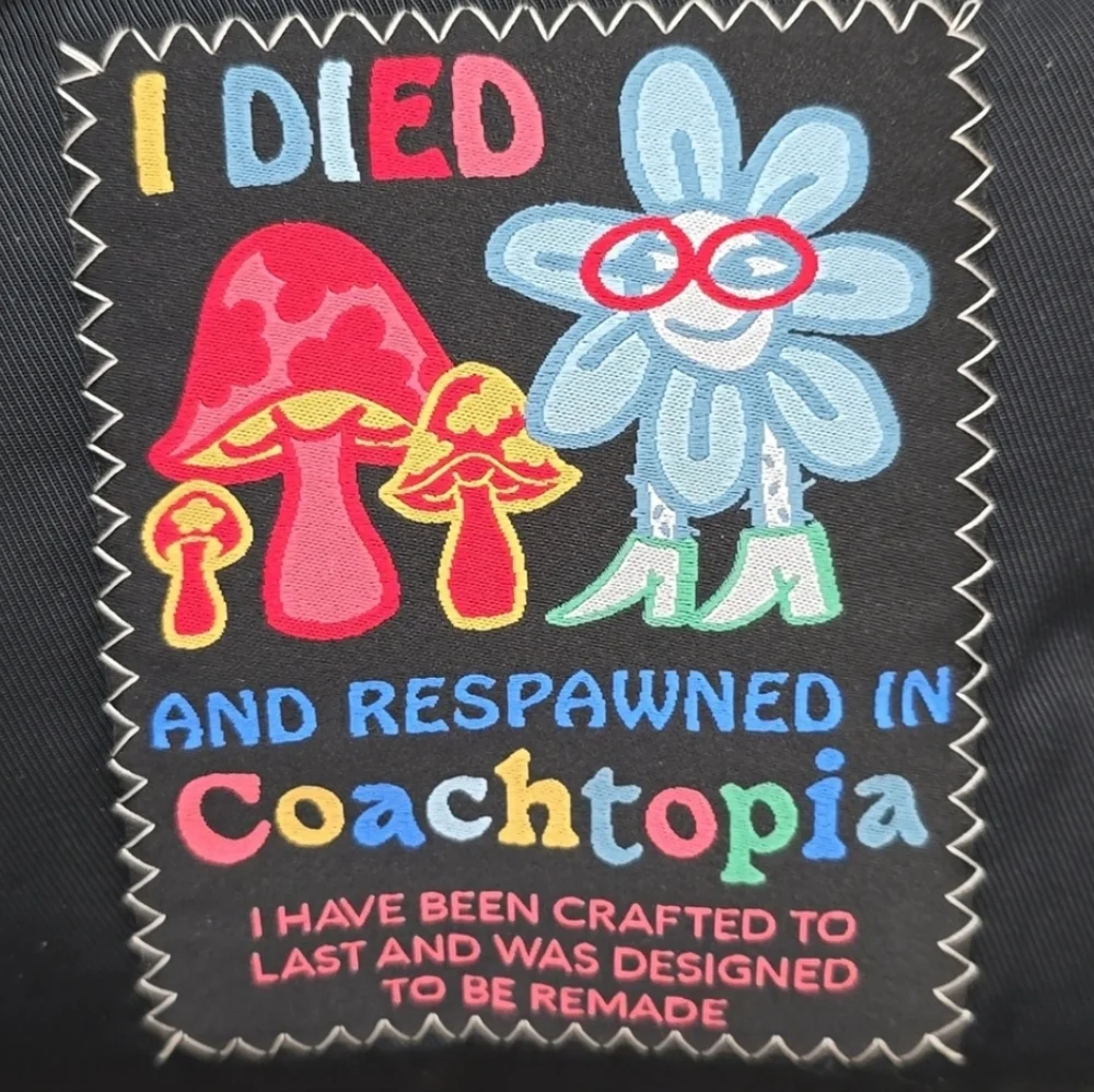 Coachtopia Loop Tote - Picture 3 of 10